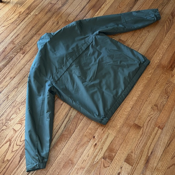 EDDIE BAUER COAT - Picture 5 of 7